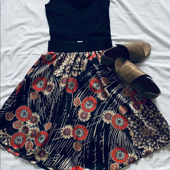 LuLaRoe Dresses & Skirts - Vintage LuLaRoe Jill Skirt
